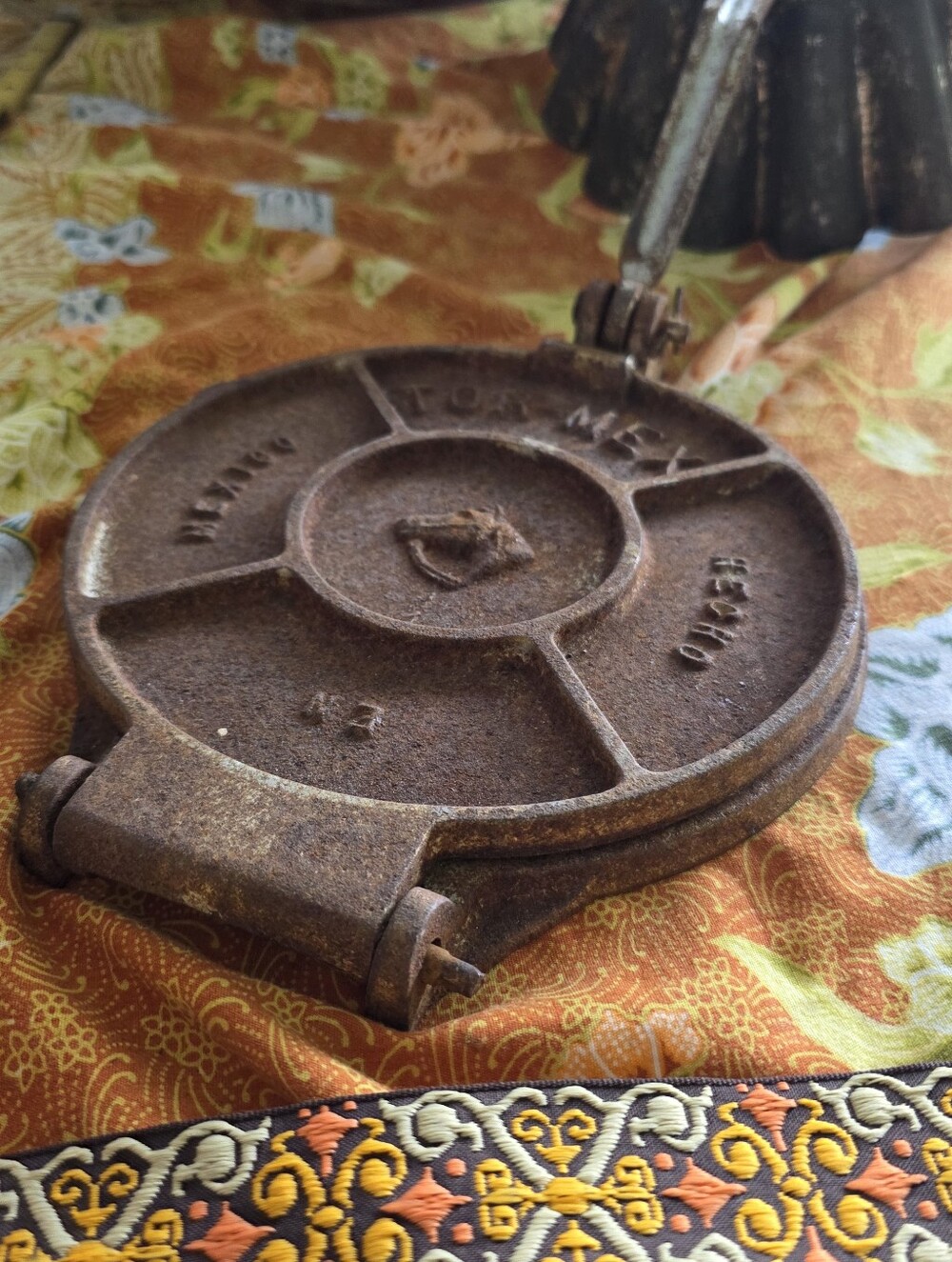 Vintage Tor-Mex Cast Iron Tortilla Press 7.5" Burro Horse Logo Mexico